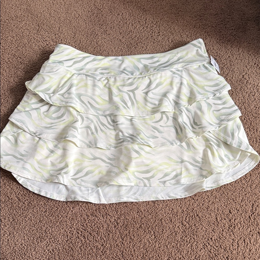 Ideology White Green Zebra Ruffled Skort Size XL Built NWT